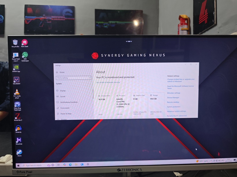 Players competing in a tournament